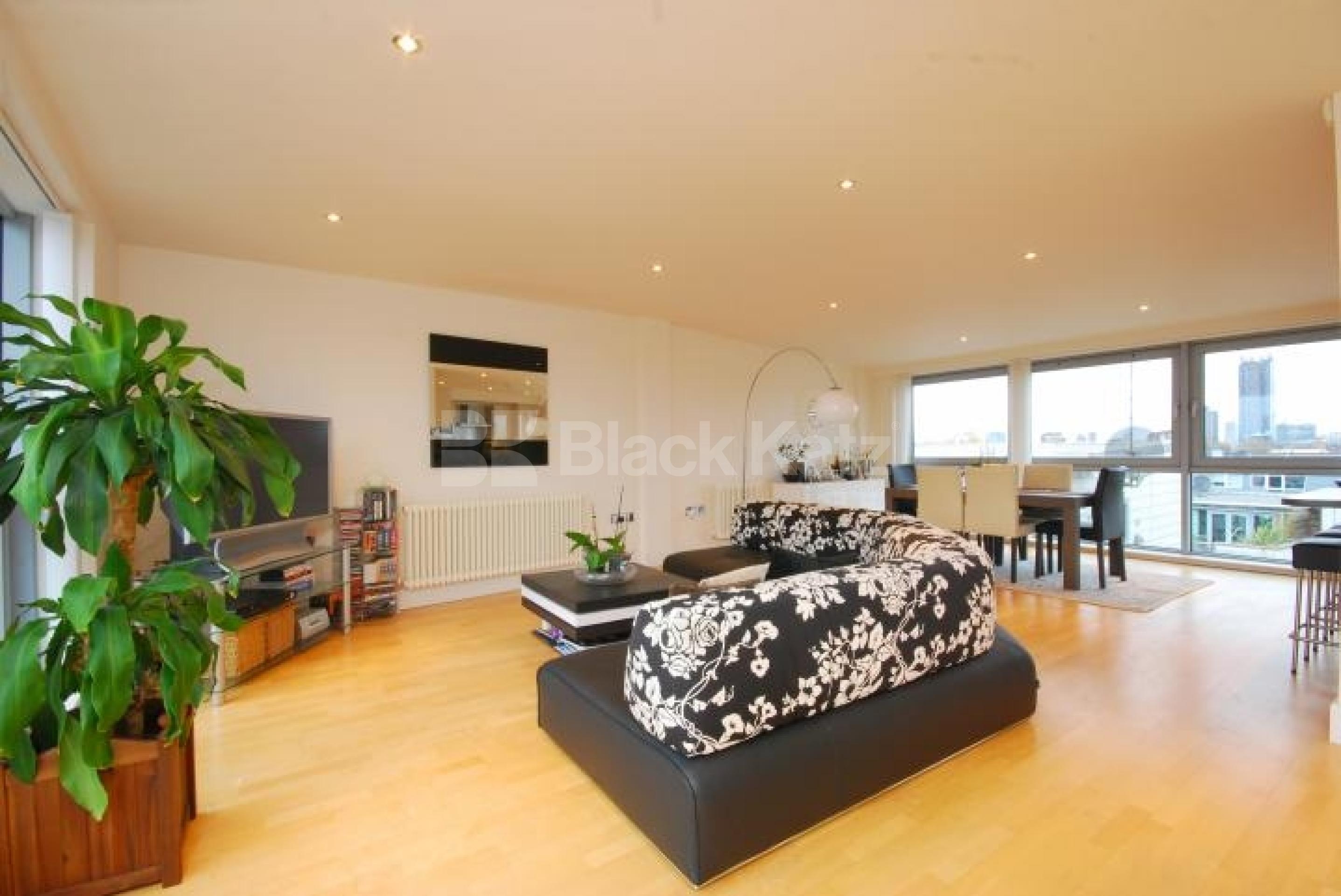 			LET , 2 Bedroom, 1 bath, 1 reception Penthouse			 Grosvenor Terrace, Camberwell SE5